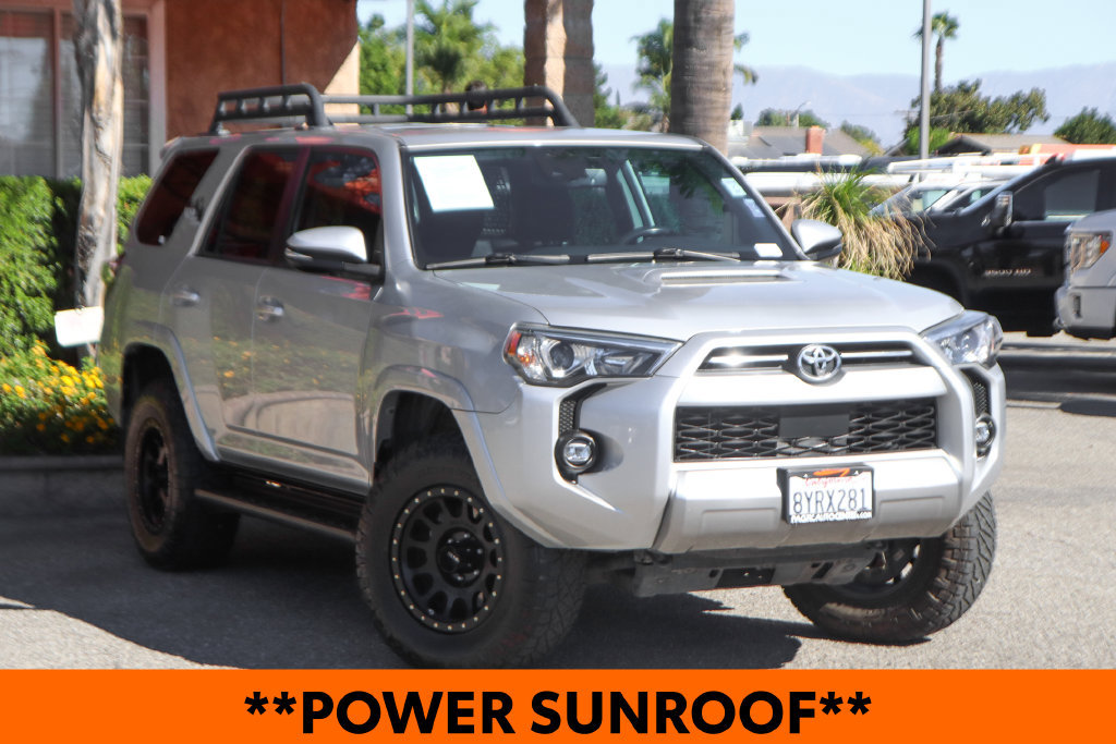 Used 2022 Toyota 4Runner TRD Off-Road Premium w/ Moonroof Package AWD/4WD image 2