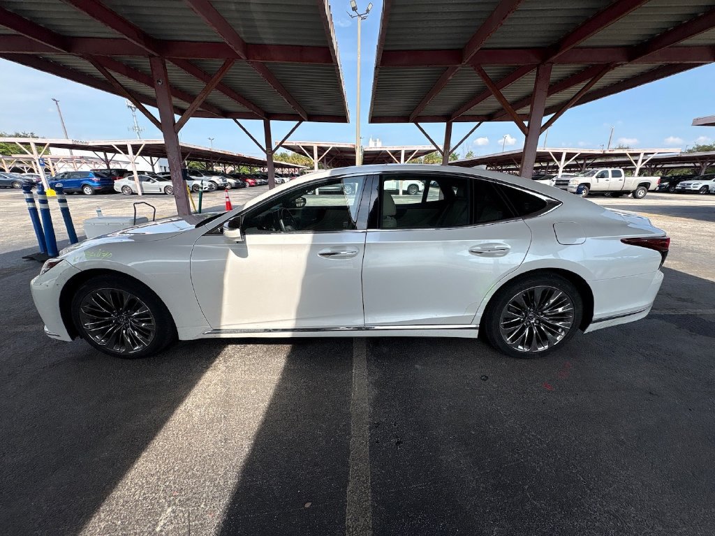 Used 2021 Lexus LS 500 w/ Interior Upgrade Package RWD image 4