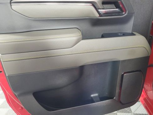 Used 2024 Chevrolet Silverado 1500 ZR2 w/ Technology Package image 23