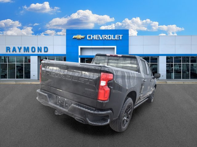 Certified 2025 Chevrolet Silverado 1500 High Country w/ Midnight Edition AWD/4WD image 3