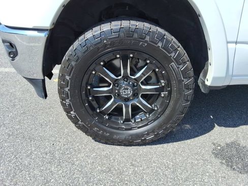 Used 2022 RAM 1500 Laramie AWD/4WD image 10