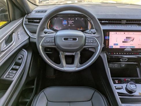 New 2026 Jeep Grand Cherokee Limited w/ Limited Altitude Package image 12