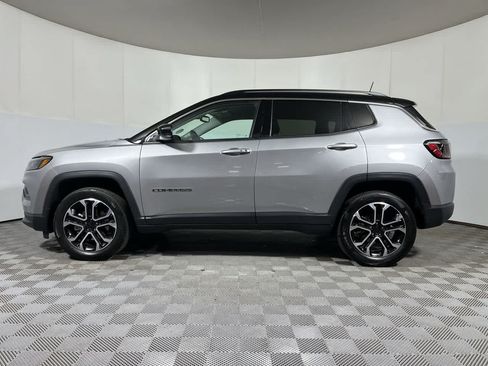 Used 2022 Jeep Compass Limited AWD/4WD image 5
