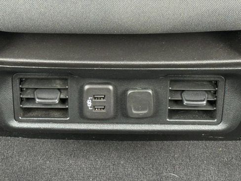 Used 2020 Chevrolet Silverado 2500 LT w/ Convenience Package image 29