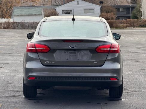 Used 2018 Ford Focus SE image 6
