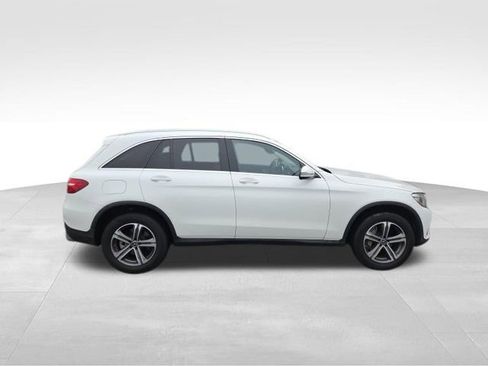 Used 2019 Mercedes-Benz GLC 300 4MATIC image 9