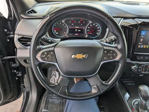 Used 2023 Chevrolet Traverse LT AWD/4WD image 15