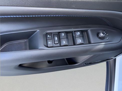 New 2026 Jeep Compass Latitude AWD/4WD image 12