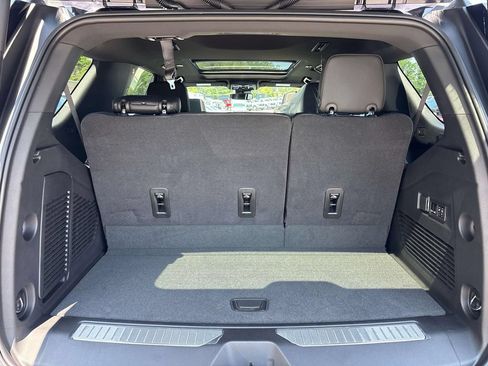 New 2026 GMC Yukon Denali w/ Sun & Power Step Package AWD/4WD image 5