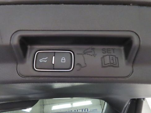 Used 2026 Ford Explorer Platinum AWD/4WD image 48