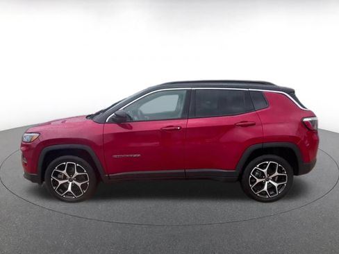 Used 2025 Jeep Compass Limited AWD/4WD image 8