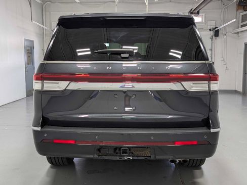 Used 2023 Lincoln Navigator Reserve AWD/4WD image 9