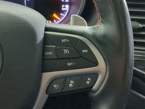 Used 2020 Jeep Grand Cherokee Trailhawk w/ Trailhawk Luxury Group image 25