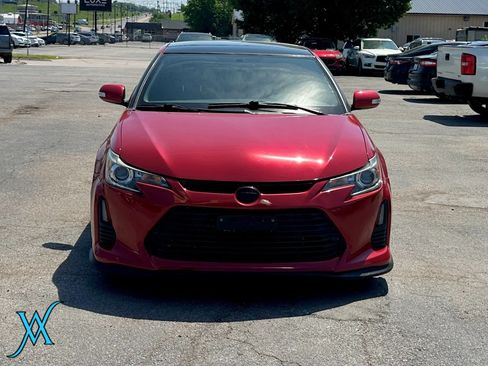Used 2016 Scion tC FWD image 2