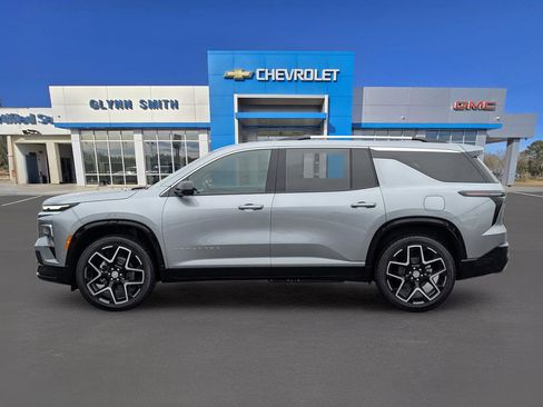 New 2026 Chevrolet Traverse High Country image 13