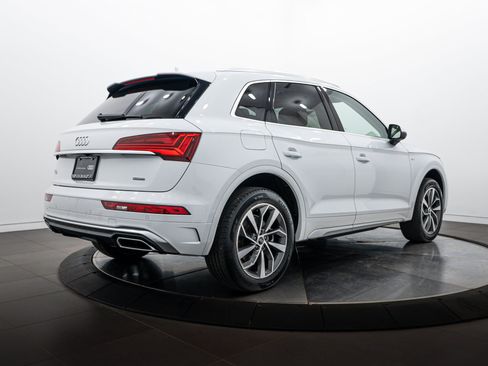 Used 2023 Audi Q5 2.0T Premium Plus w/ Premium Plus Package AWD/4WD image 4