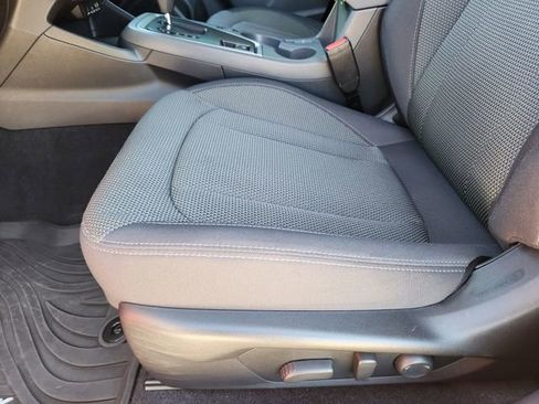 Used 2024 Subaru Crosstrek 2.0i Premium image 25