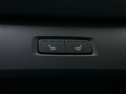 Used 2025 Volvo XC60 B5 Plus w/ Protection Package Premier image 13