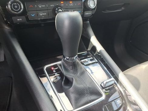 Used 2024 Jeep Compass Limited AWD/4WD image 18