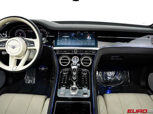 Used 2021 Bentley Continental GT Mulliner AWD/4WD image 25