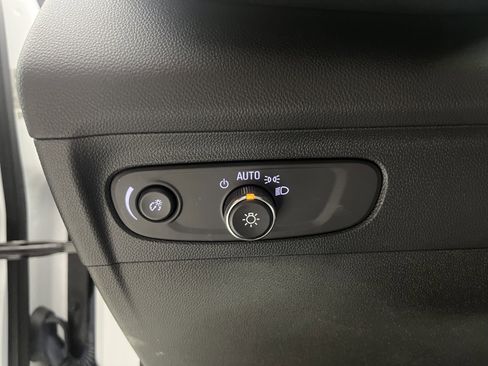 Used 2023 Buick Envision Essence w/ Sport Touring Package image 21