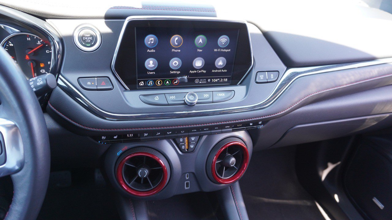 Used 2022 Chevrolet Blazer RS w/ Enhanced Convenience Package FWD image 16