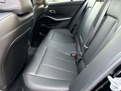 Certified 2025 BMW 330i xDrive Sedan w/ Convenience Package image 13