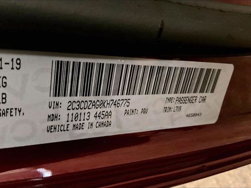 Used 2019 Dodge Challenger SXT w/ Driver Convenience Group image 32