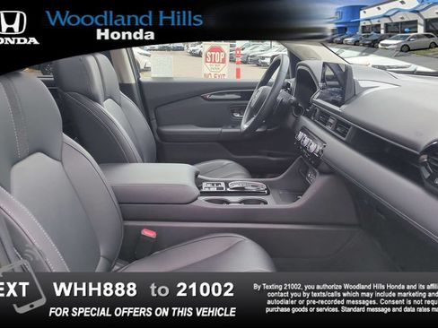 Used 2025 Honda Pilot Touring image 24