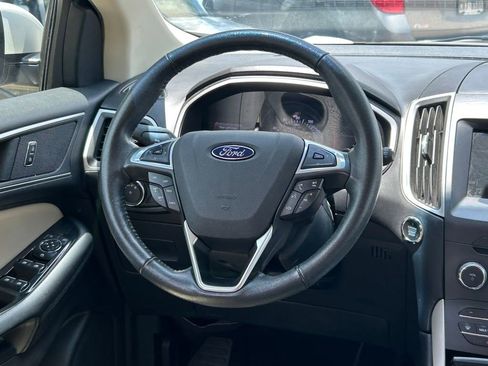 Used 2017 Ford Edge SEL w/ Equipment Group 201A FWD image 37