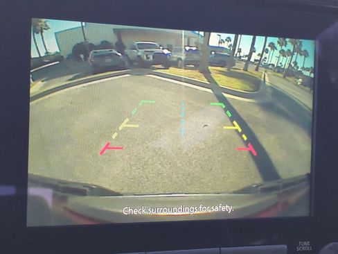 Used 2024 Nissan Frontier SL image 20