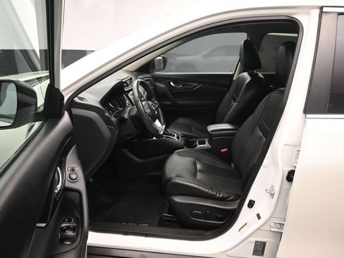 Used 2017 Nissan Rogue SL w/ SL Premium Package AWD/4WD image 11