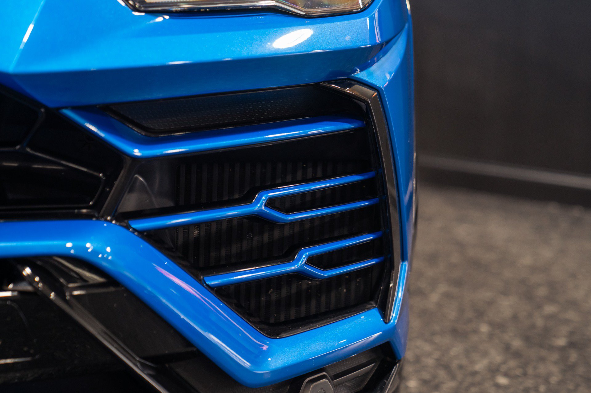 Used 2019 Lamborghini Urus AWD/4WD image 14