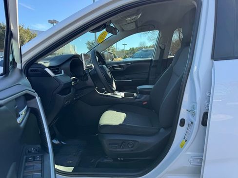 Certified 2024 Toyota RAV4 XLE image 22