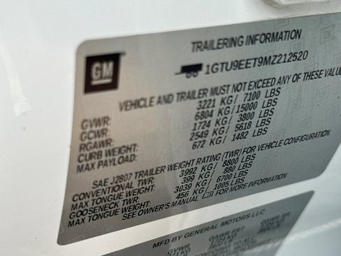 Used 2021 GMC Sierra 1500 AT4 w/ AT4 Premium Package AWD/4WD image 26