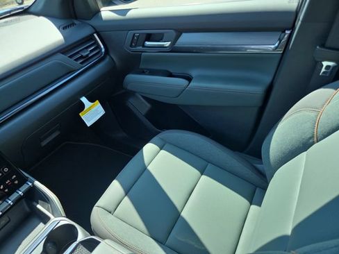 New 2026 GMC Terrain AT4 AWD/4WD image 16