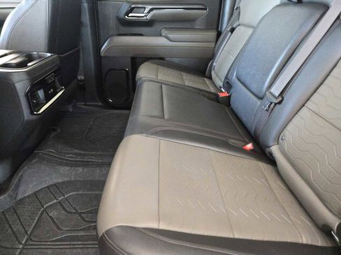 Certified 2023 Chevrolet Silverado 1500 ZR2 w/ Technology Package image 28