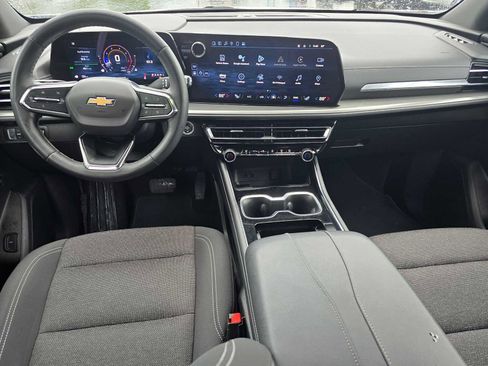 Used 2024 Chevrolet Traverse LT image 20