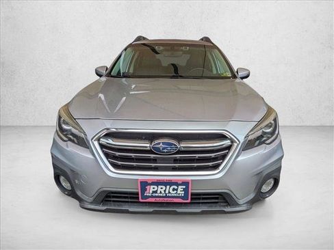 Used 2019 Subaru Outback 2.5i Limited w/ Popular Package #2 AWD/4WD image 2