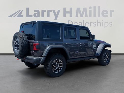 New 2025 Jeep Wrangler Unlimited Rubicon w/ Steel Bumper Group image 5