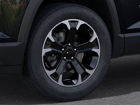 New 2026 Chevrolet Equinox LT w/ Safety and Technology Package FWD image 9