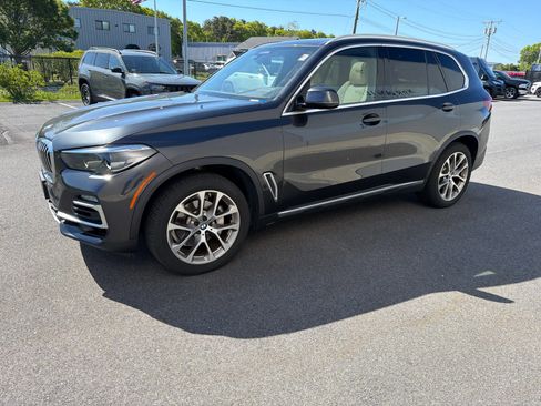 Used 2021 BMW X5 xDrive40i AWD/4WD image 4