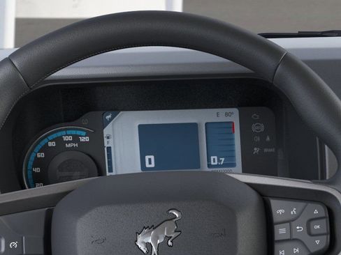 New 2025 Ford Bronco 4-Door AWD/4WD image 13