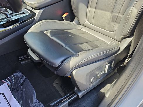 Used 2024 BMW X3 sDrive30i RWD image 31
