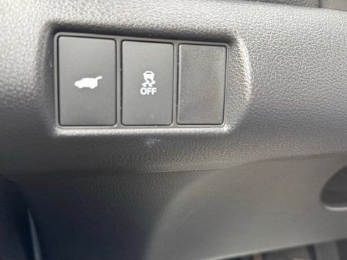 Used 2025 Honda Pilot Touring image 18