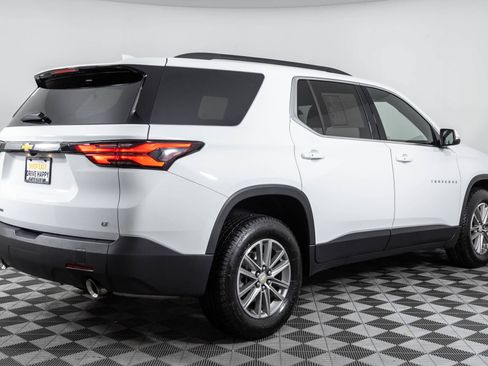 Used 2023 Chevrolet Traverse LT AWD/4WD image 18