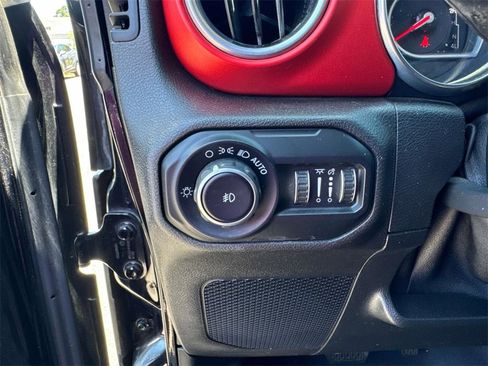 Used 2020 Jeep Wrangler Unlimited Rubicon image 40