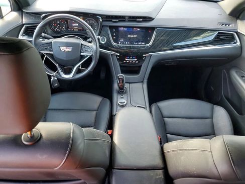 Used 2021 Cadillac XT6 Premium Luxury FWD image 8
