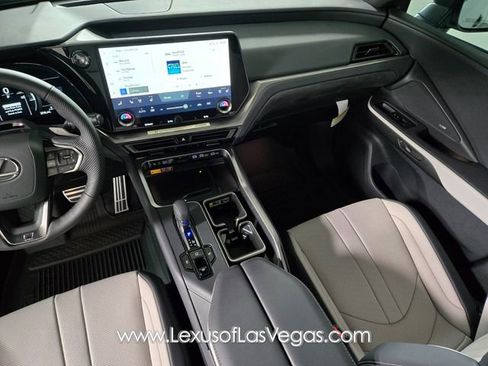 New 2026 Lexus TX 500h AWD image 14