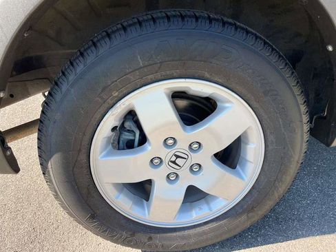 Used 2004 Honda Element EX image 32